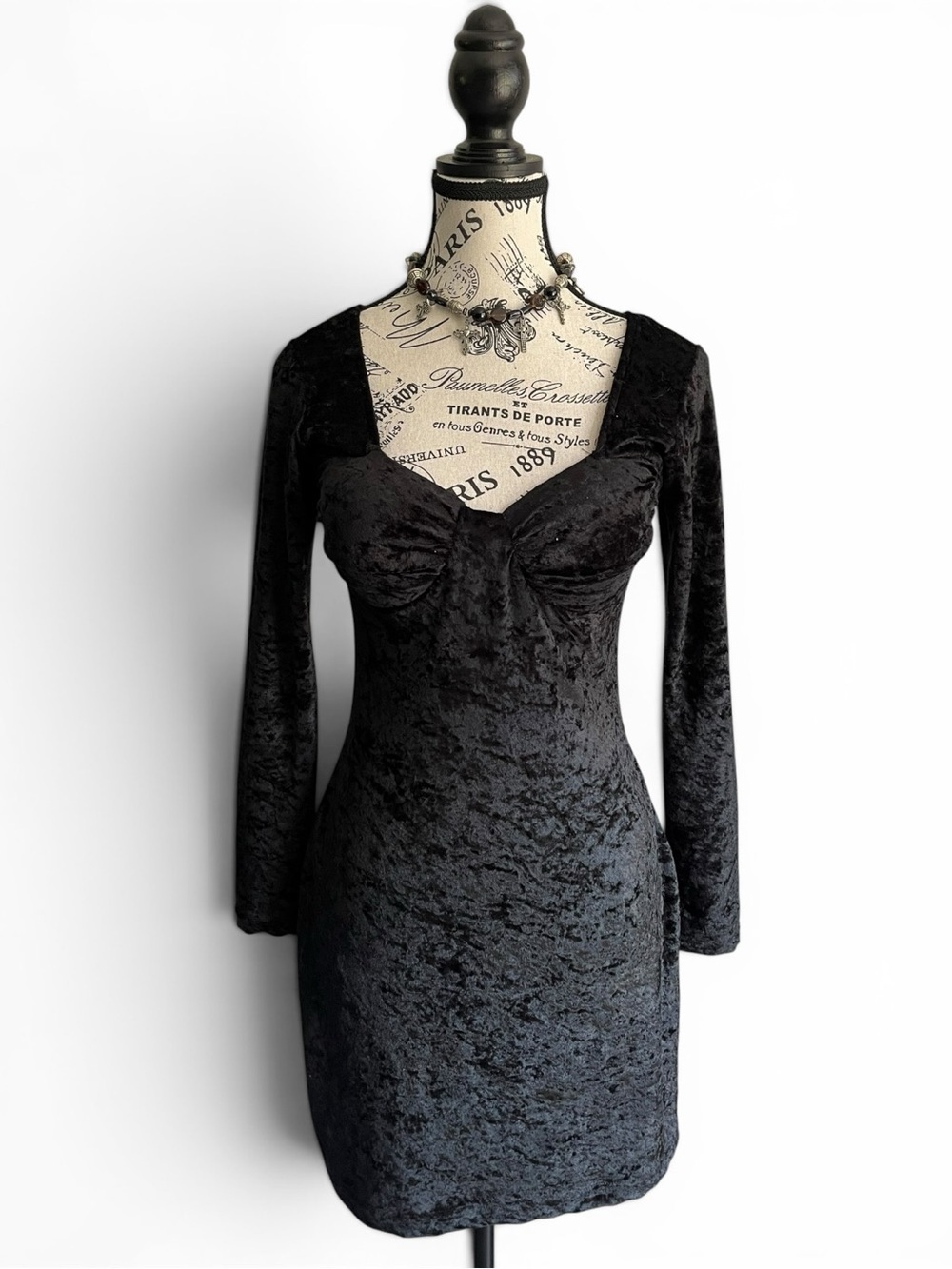 🇨🇦 Vintage 90s Le Château Black Crushed Velvet Bodycon Dress Goth Witchy Medium
